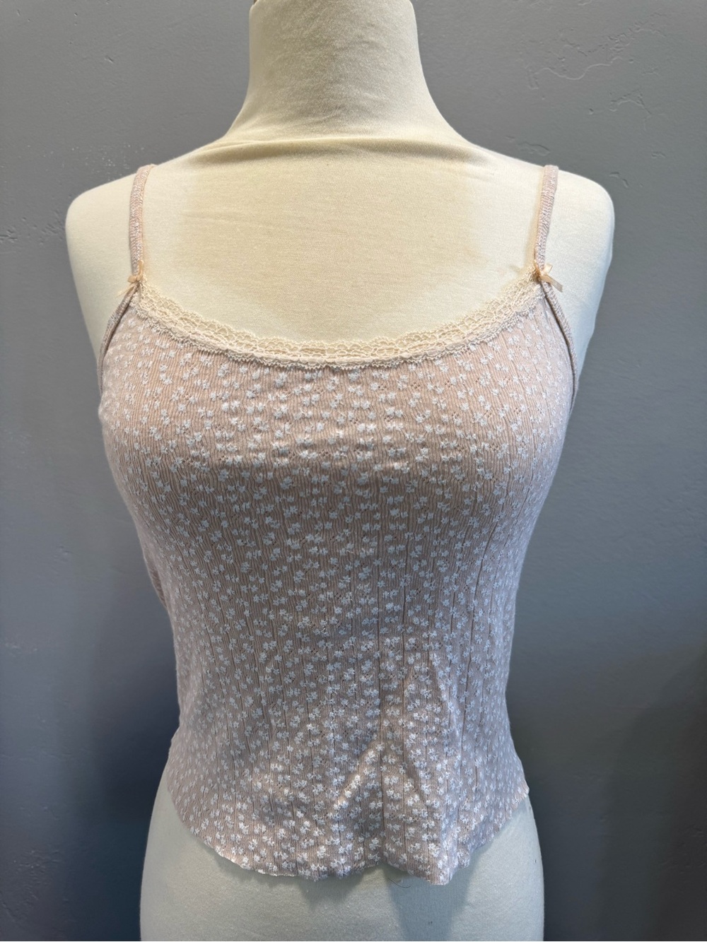 John Galt Brandy Melville Skylar Floral Pointelle Lace Cami * Pink NWT 1SZ